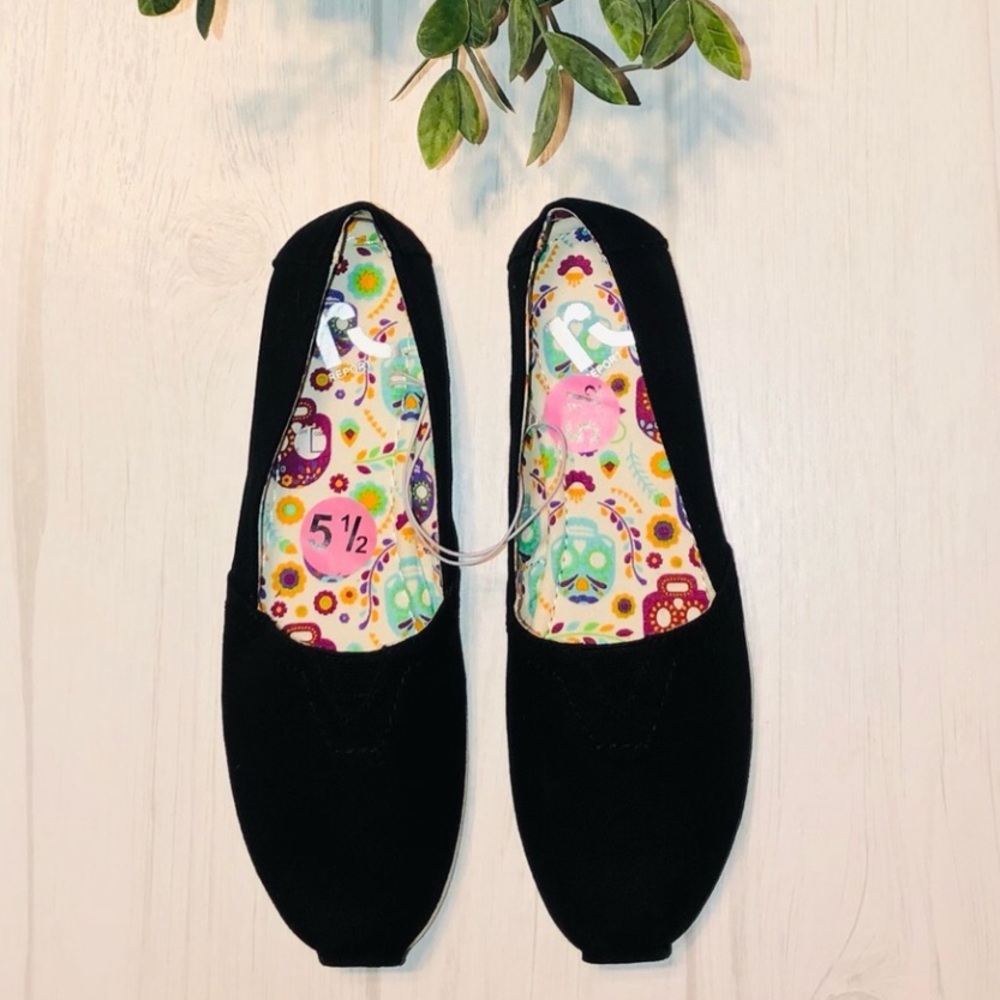 Black Slip on Flats size 5.5